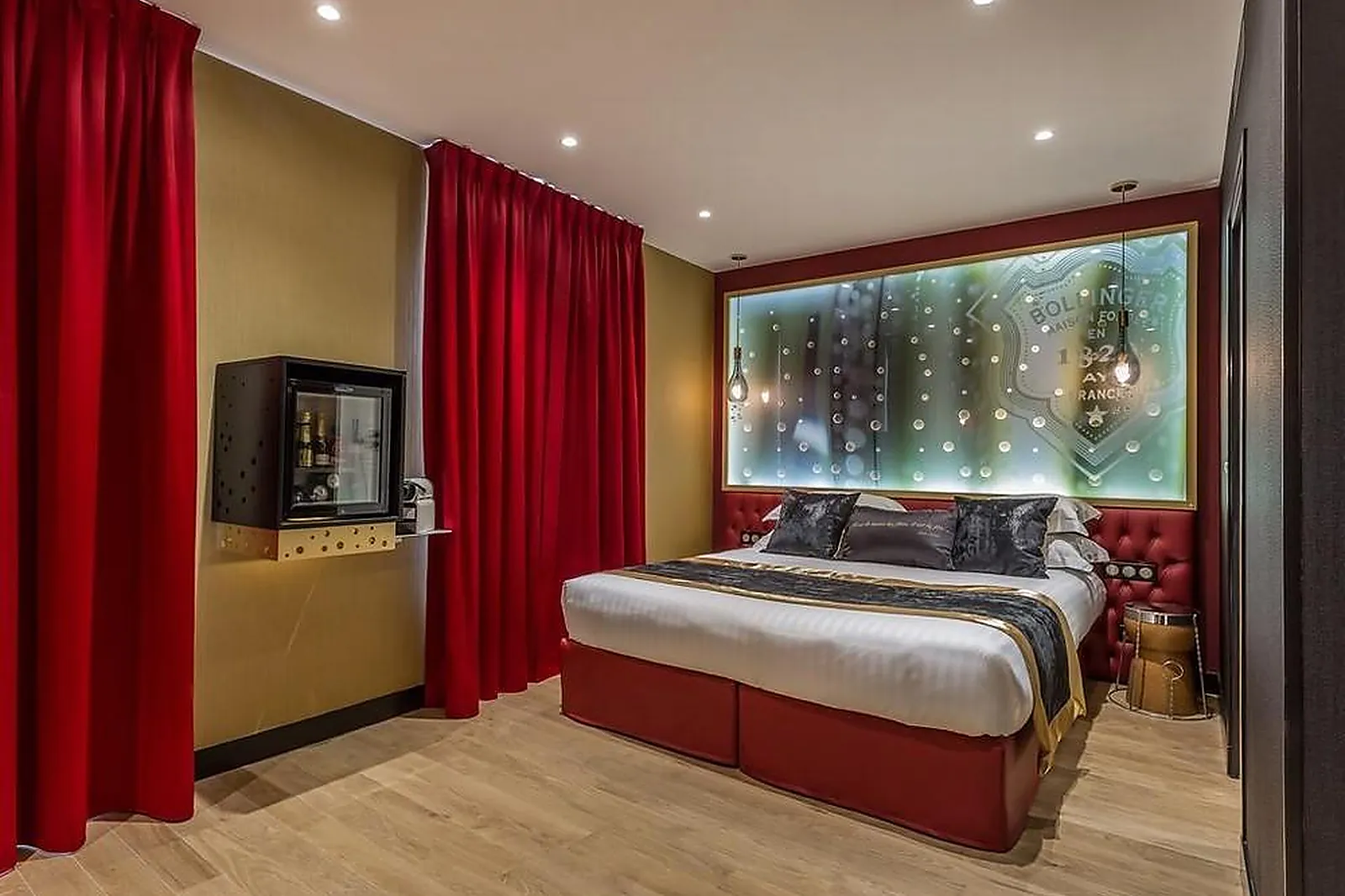 Lieux événementiels, HÔTEL LES BULLES DE PARIS