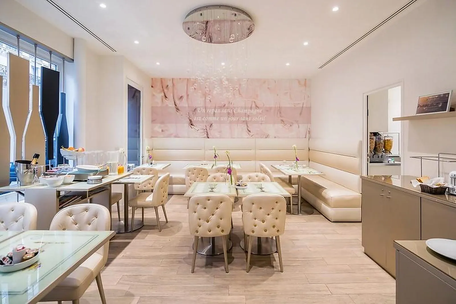 Lieux événementiels, HÔTEL LES BULLES DE PARIS