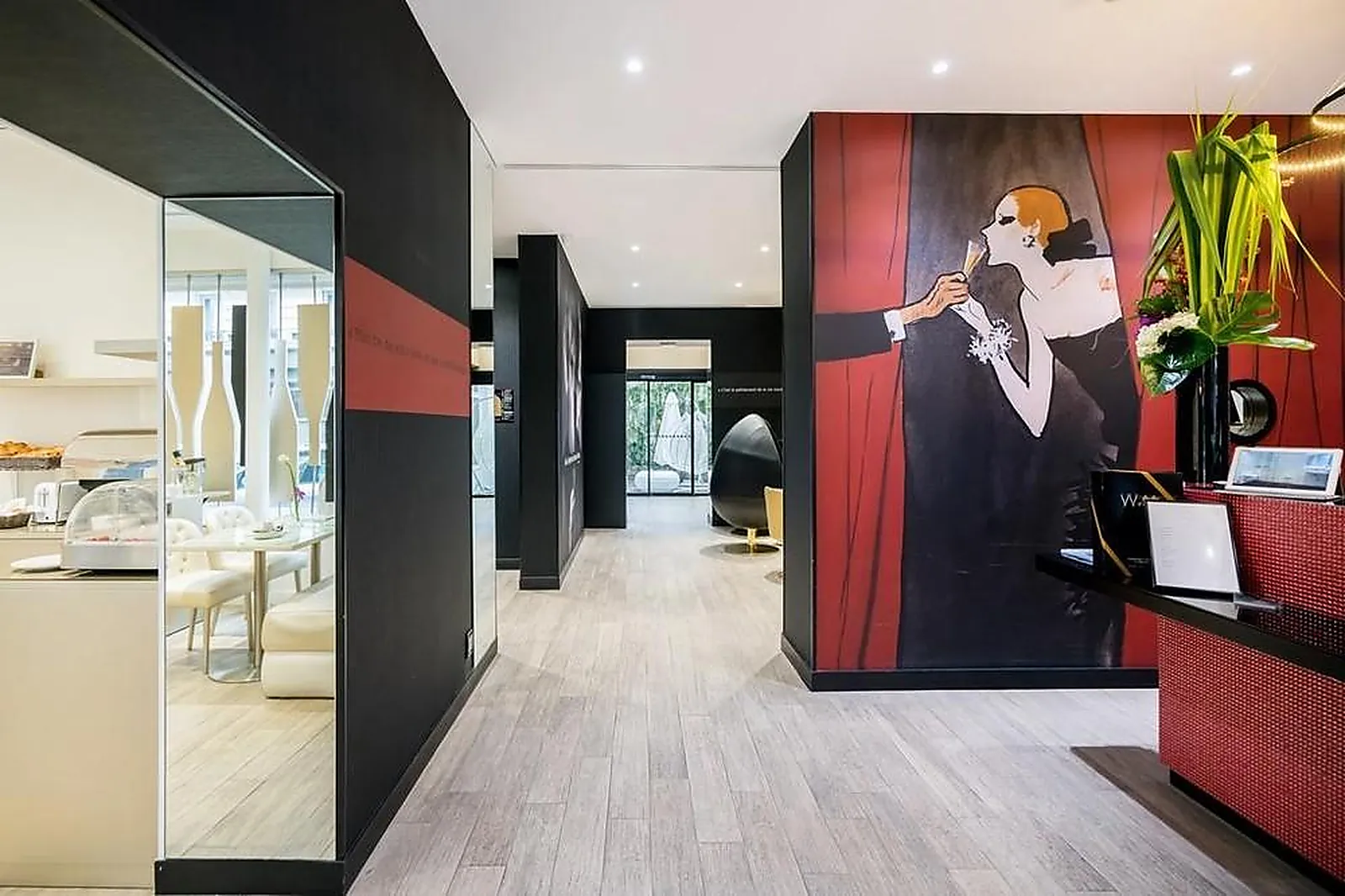 Lieux événementiels, HÔTEL LES BULLES DE PARIS