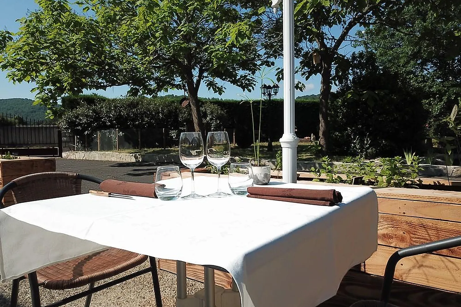 Lieux événementiels, HÔTEL LES GLYCINES RESTAURANT HYDROPATHES