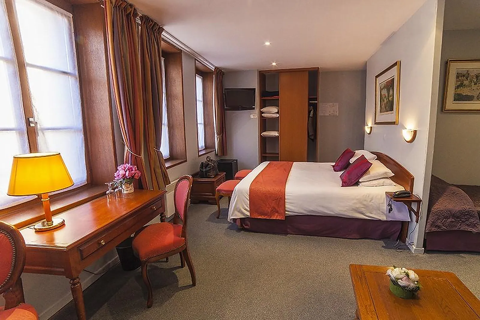 Lieux événementiels, HOTEL LES HAUTS DE MONTREUIL