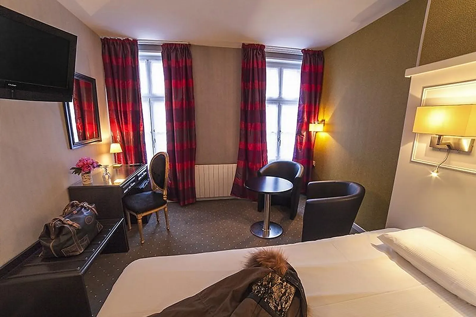 Lieux événementiels, HOTEL LES HAUTS DE MONTREUIL