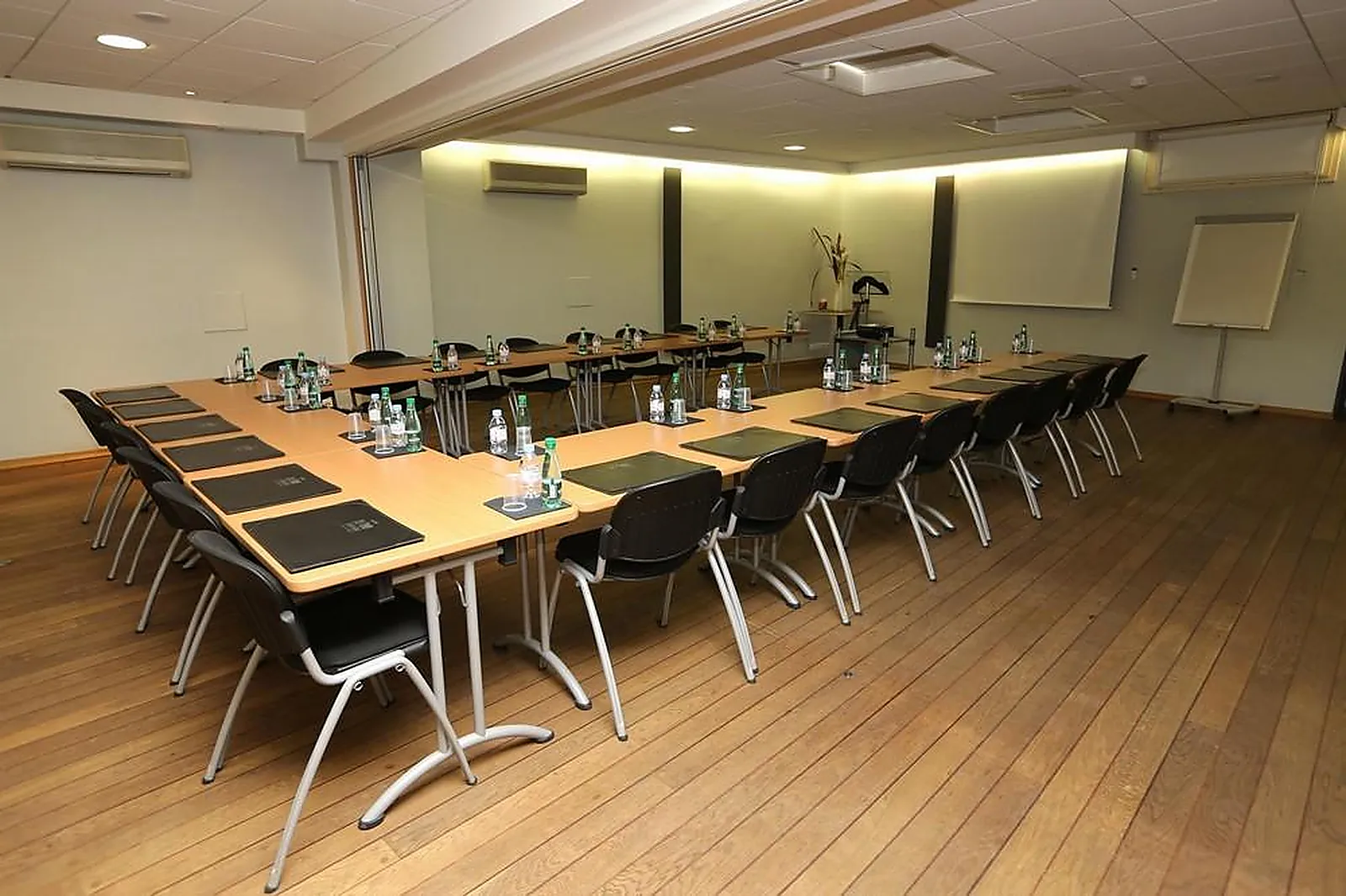 Lieux événementiels, HÔTEL LES MEDES