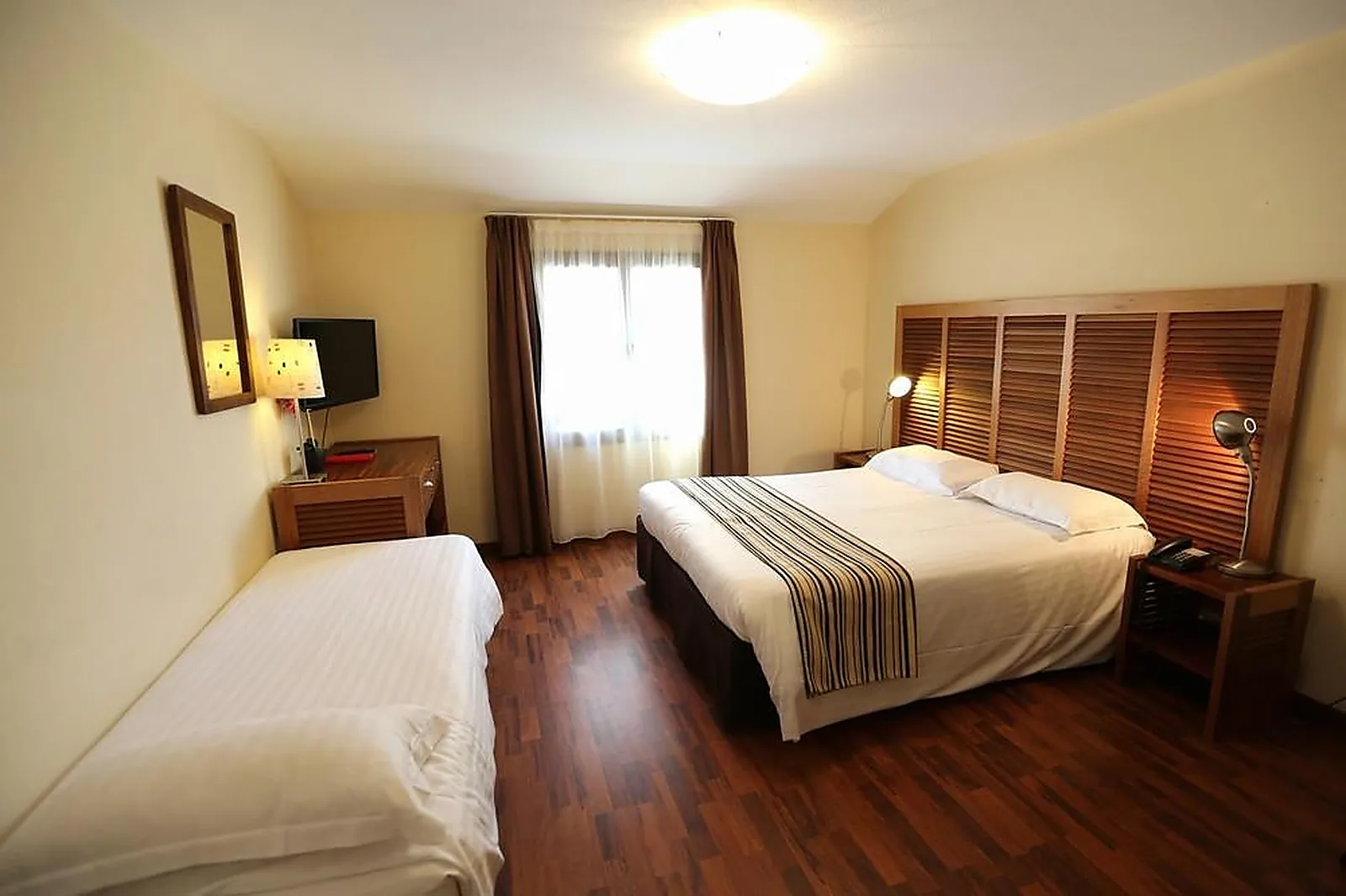 Lieux événementiels, HÔTEL LES MEDES