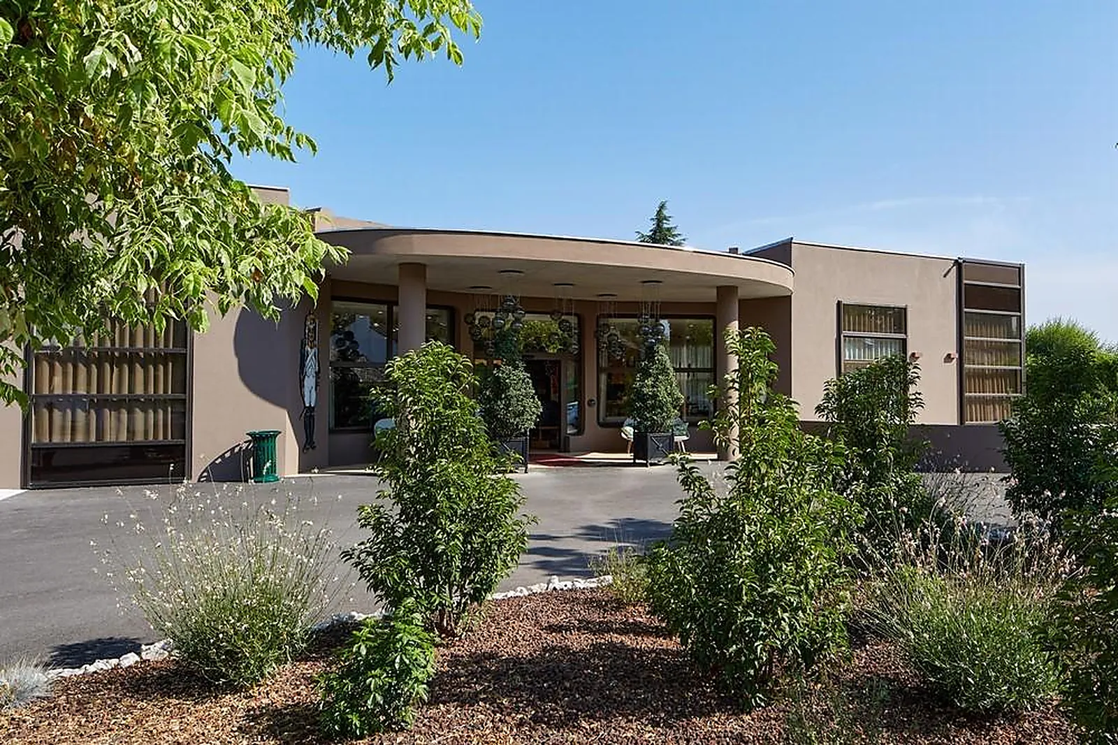 Lieux événementiels, HÔTEL LES NOMADES