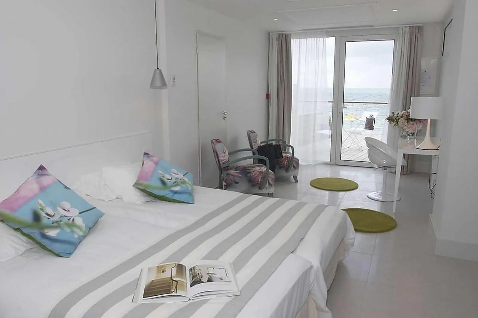 Lieux événementiels, HÔTEL LES SABLES BLANCS