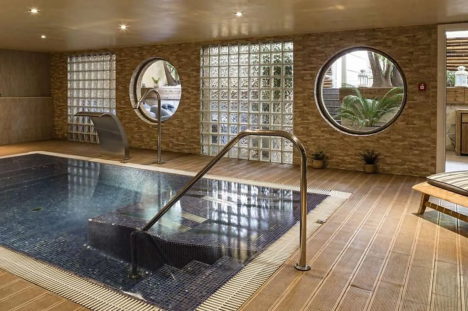 Lieux événementiels, HÔTEL LUNE DE MOUGINS ET SPA
