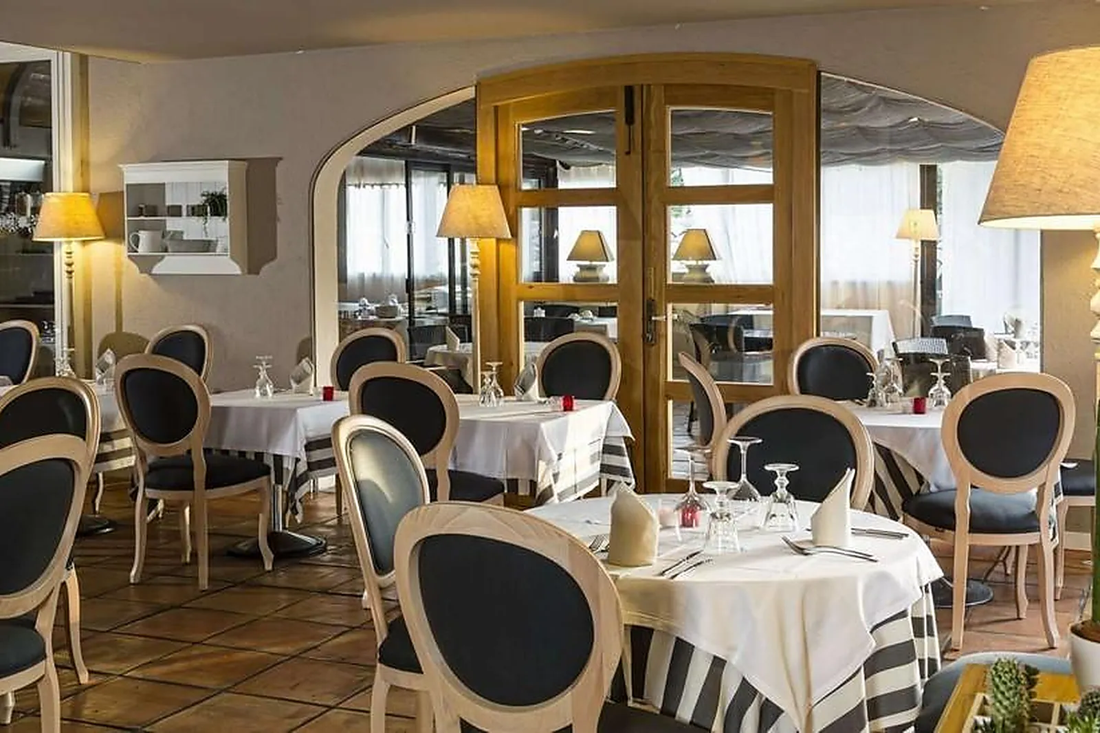 Lieux événementiels, HÔTEL LUNE DE MOUGINS ET SPA