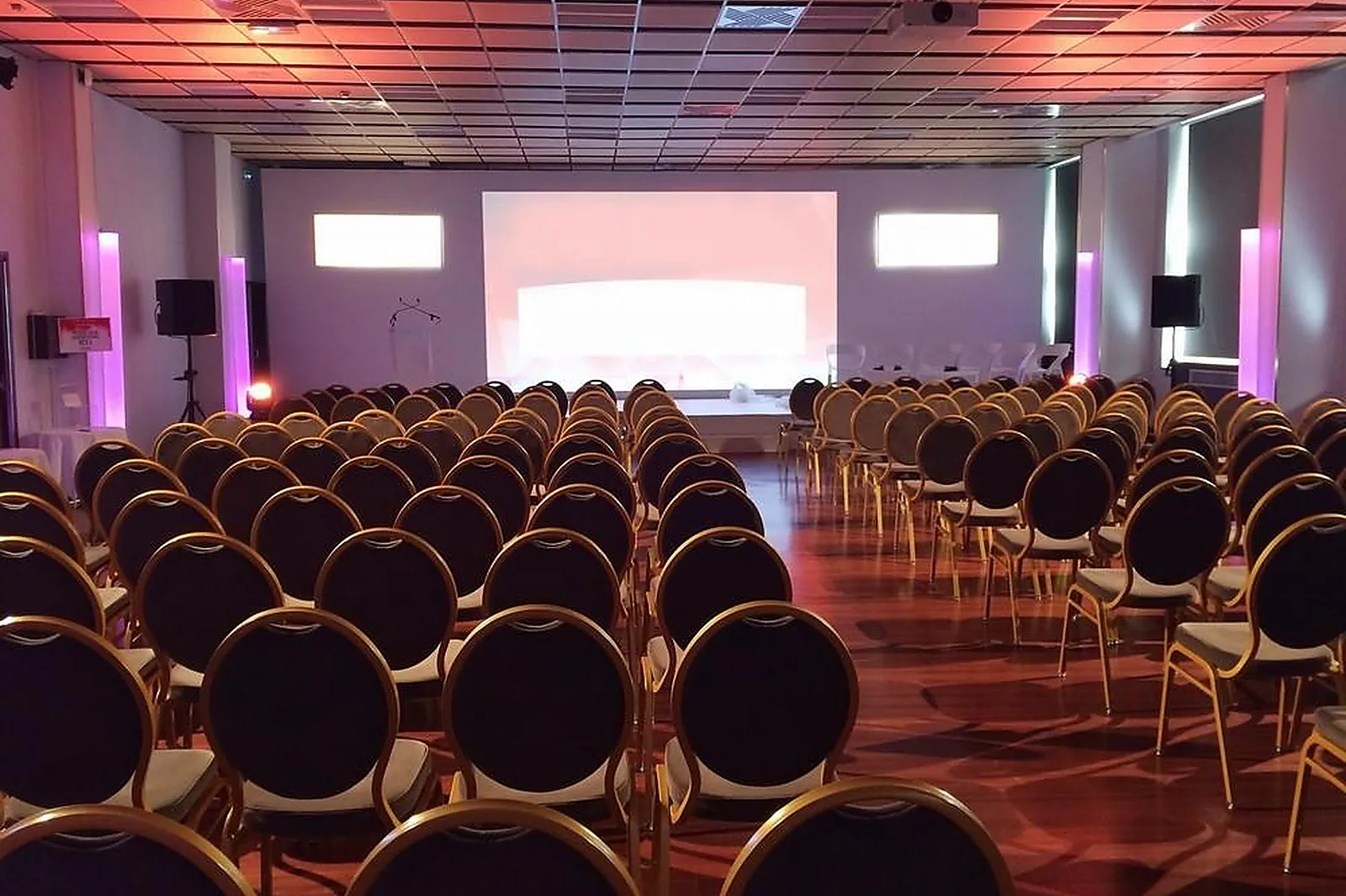 Lieux événementiels, HOTEL LYON METROPOLE