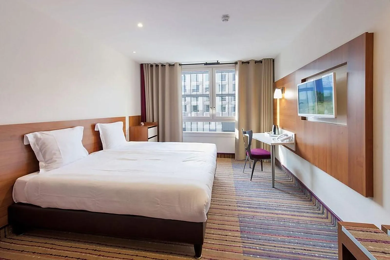 Lieux événementiels, HÔTEL LYON OUEST