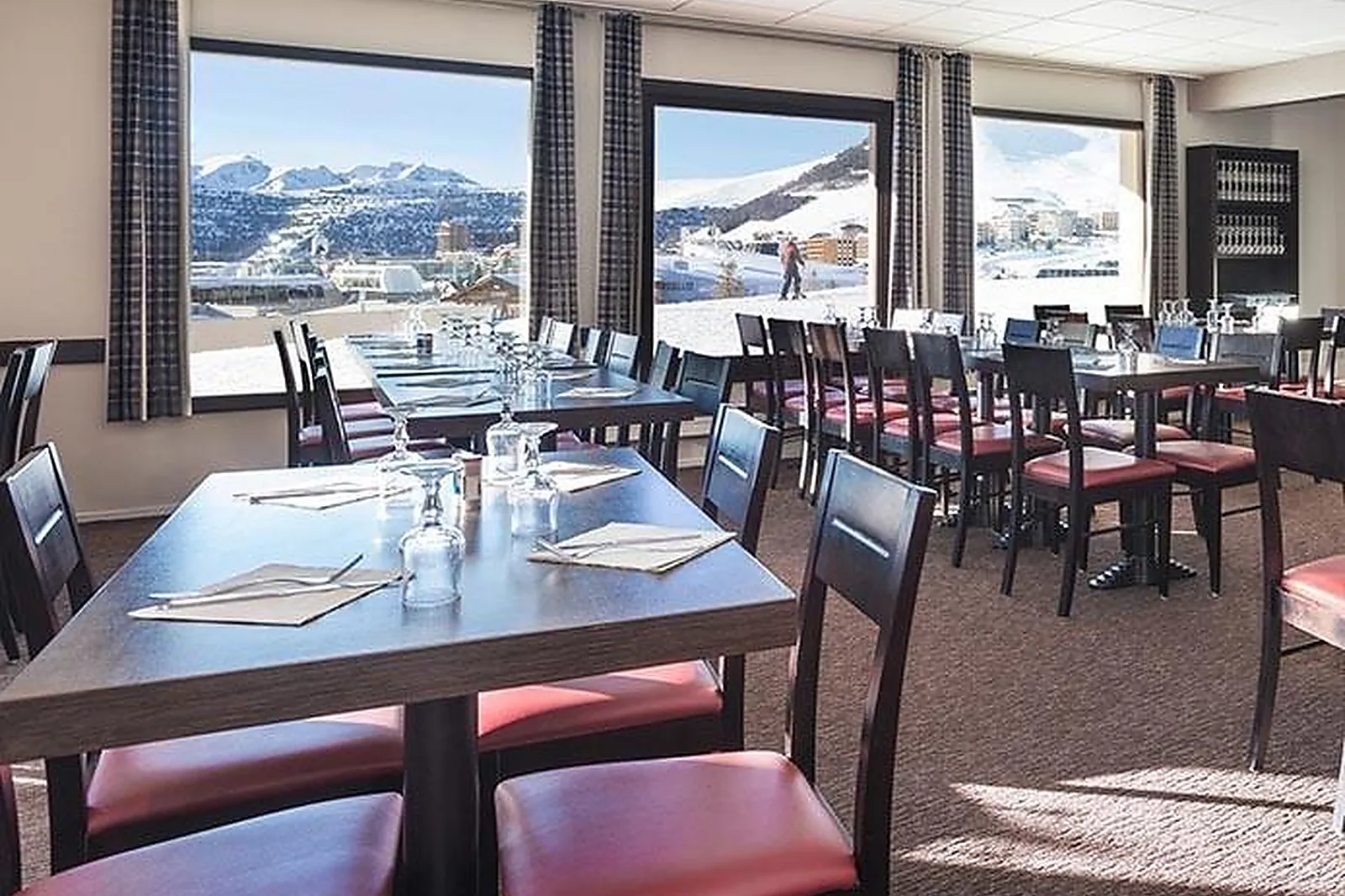 Lieux événementiels, HÔTEL MMV ALPE D'HUEZ LES BERGERS