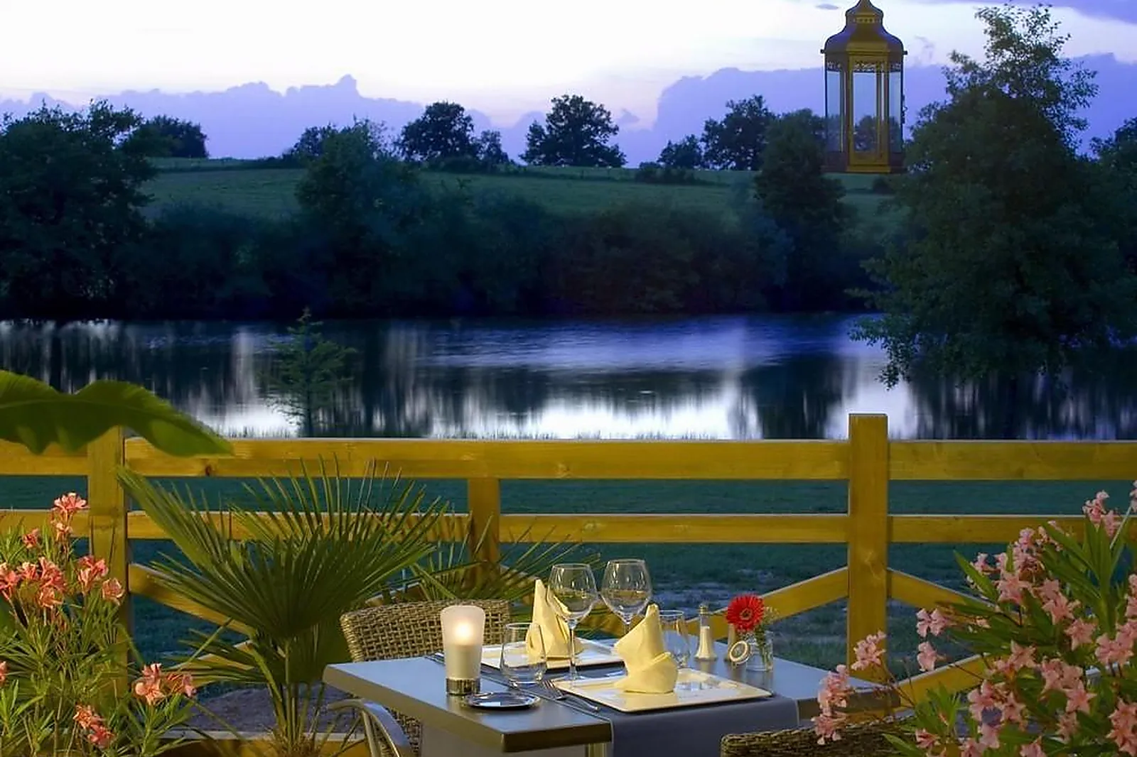 Lieux événementiels, HÔTEL MAISON DU LAC