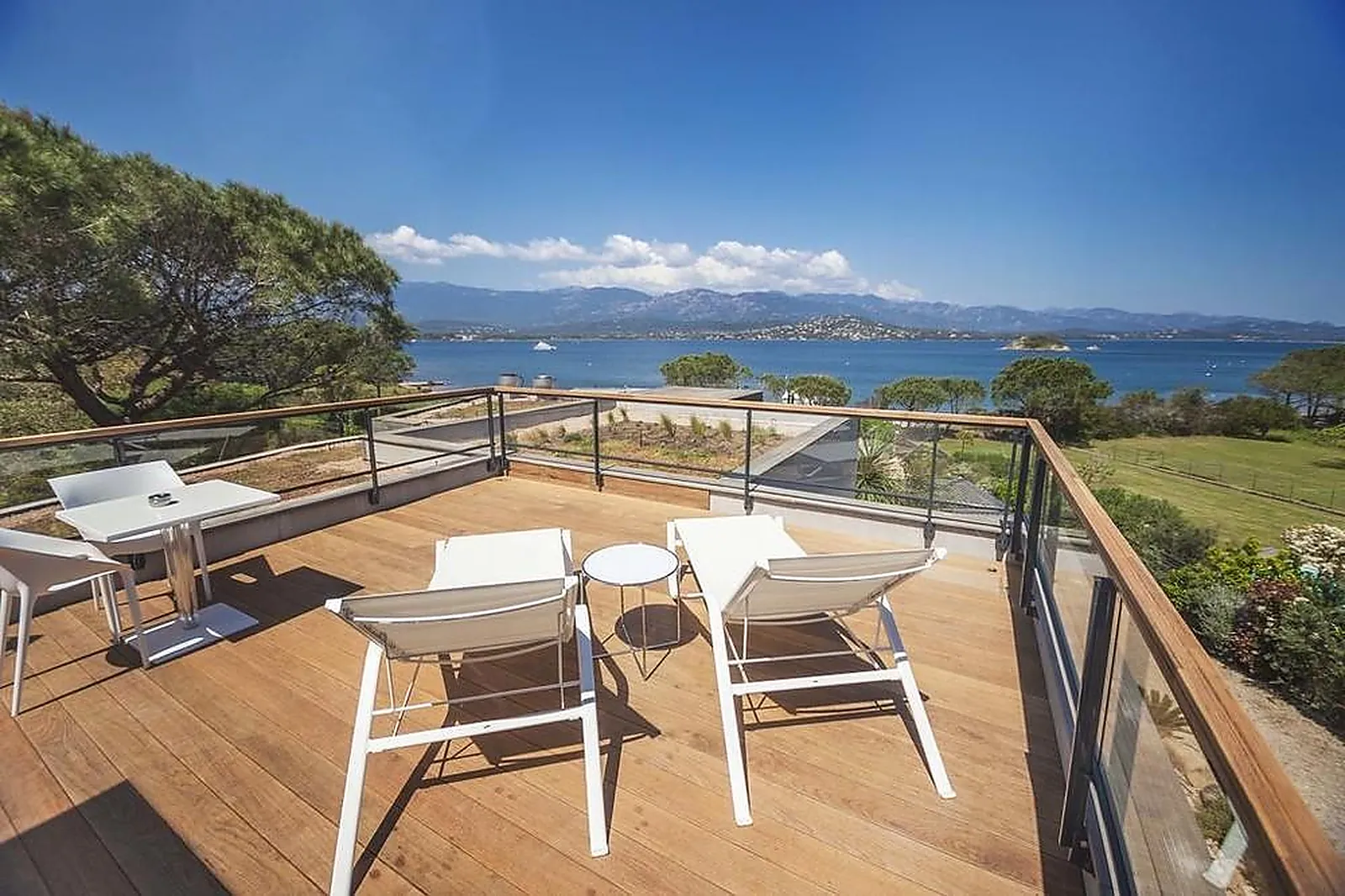 Lieux événementiels, HÔTEL MARIOSA