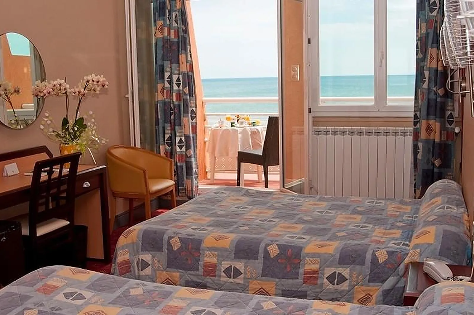 Lieux événementiels, HÔTEL MÉDITÉRRANÉE PORT-LA-NOUVELLE