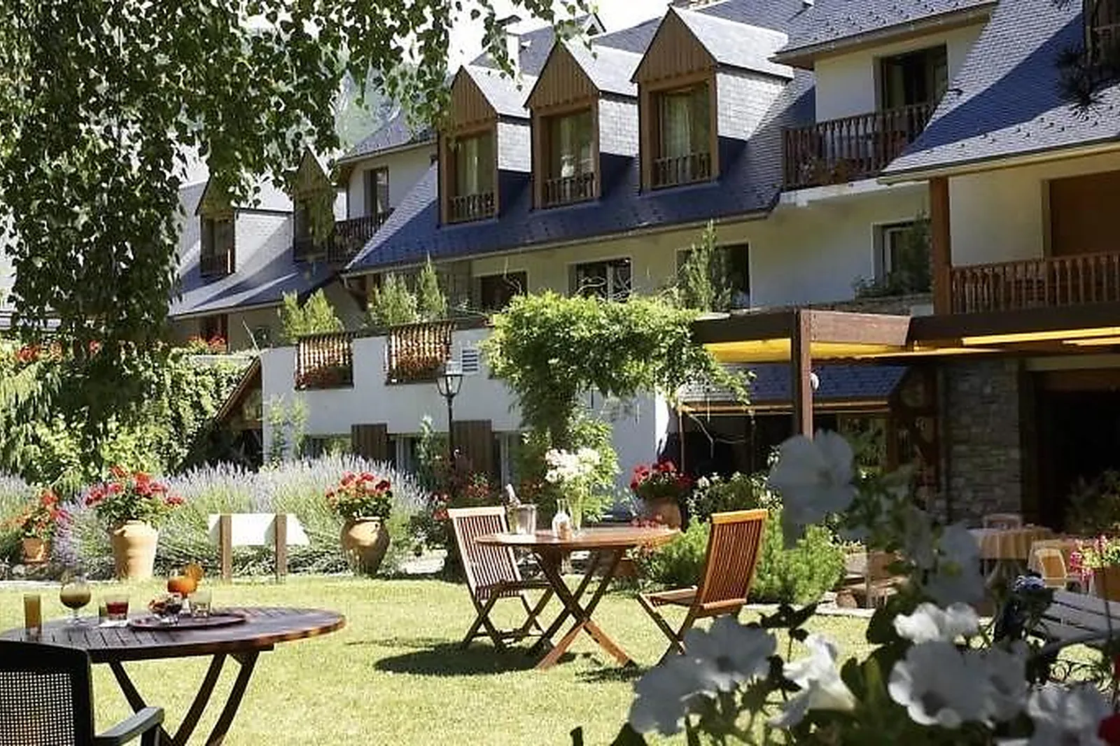 Lieux événementiels, HÔTEL MIR