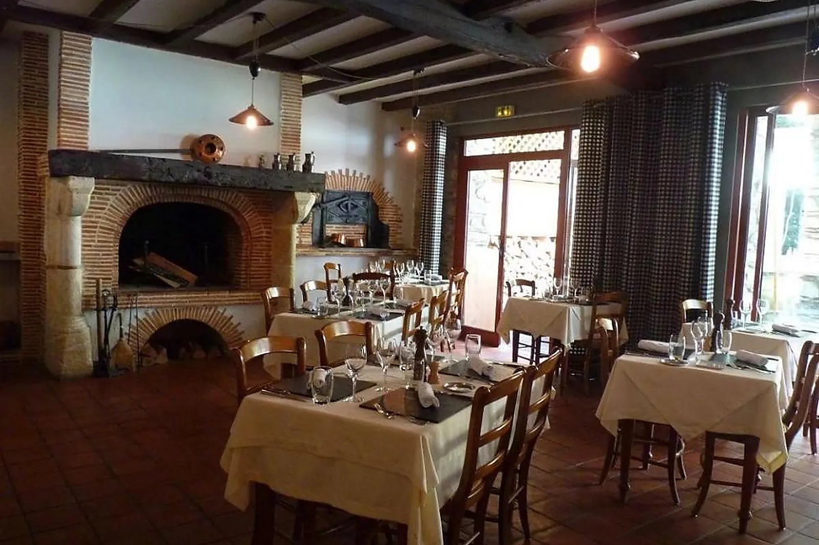 Lieux événementiels, HÔTEL MIR