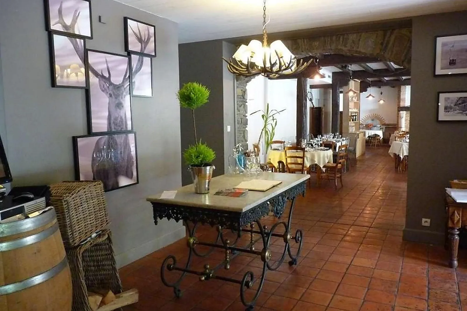 Lieux événementiels, HÔTEL MIR