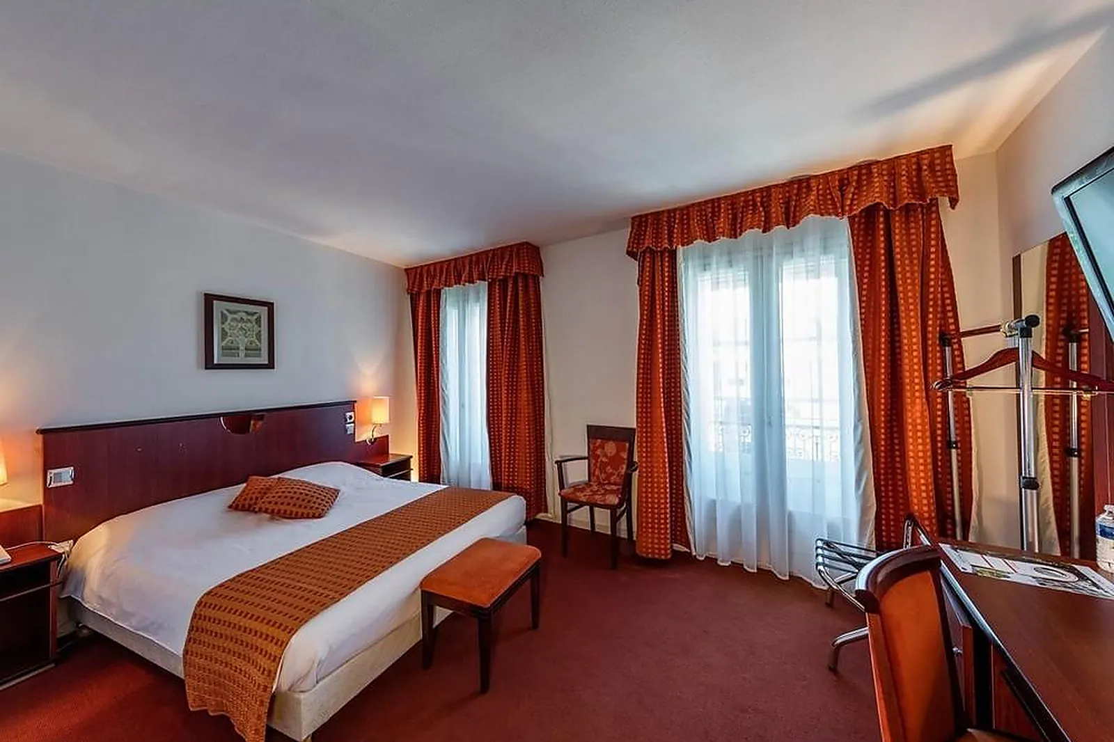 Lieux événementiels, HOTEL MONA LISA