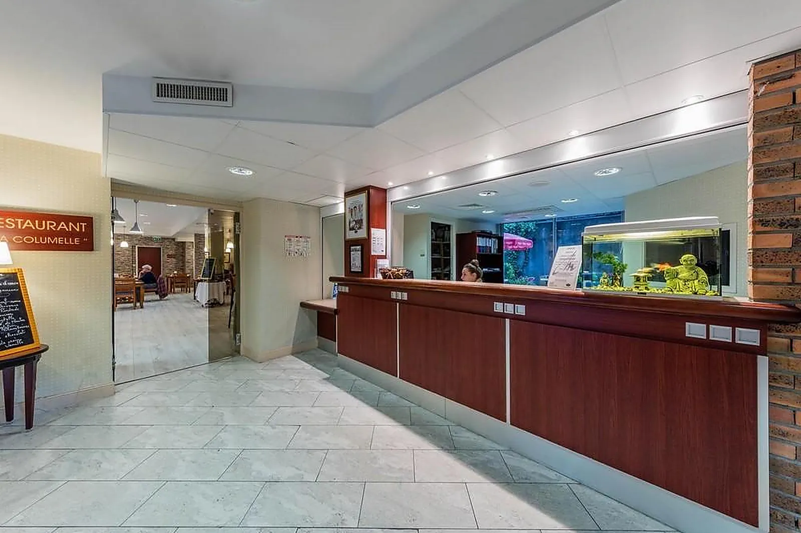 Lieux événementiels, HOTEL MONA LISA