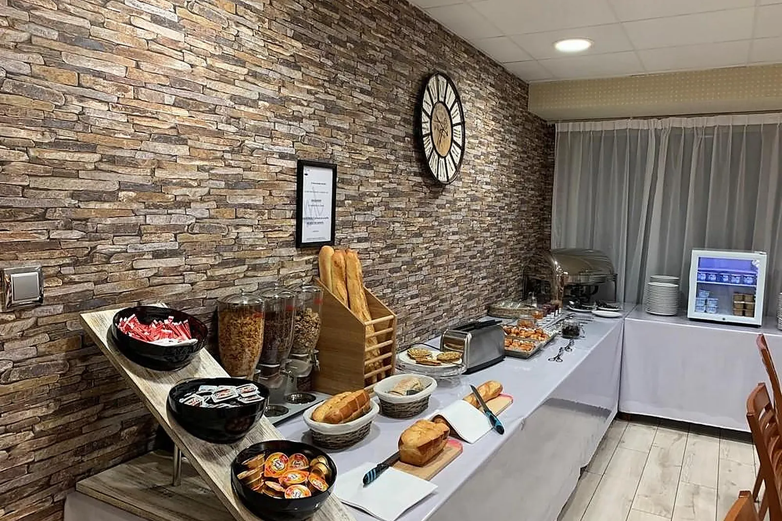 Lieux événementiels, HOTEL MONA LISA