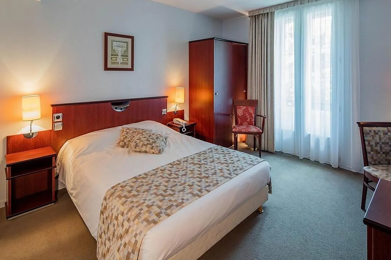 Lieux événementiels, HOTEL MONA LISA