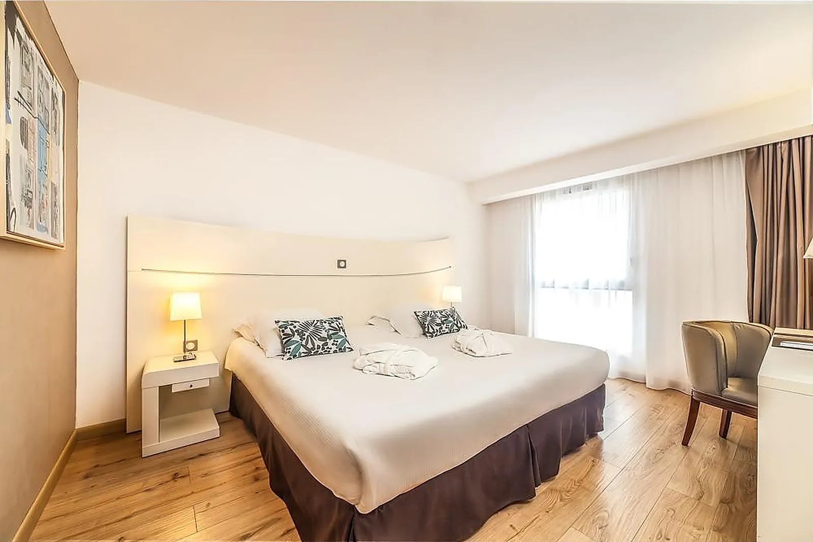 Lieux événementiels, HÔTEL MONTAIGNE  SPA