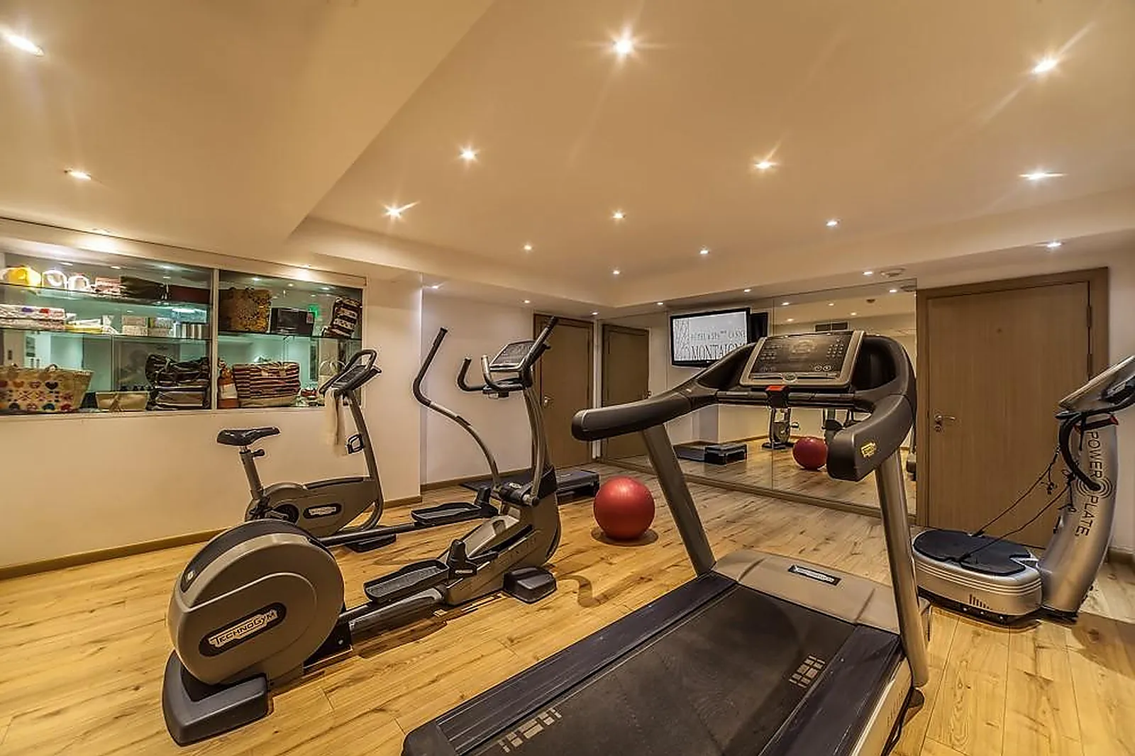 Lieux événementiels, HÔTEL MONTAIGNE  SPA