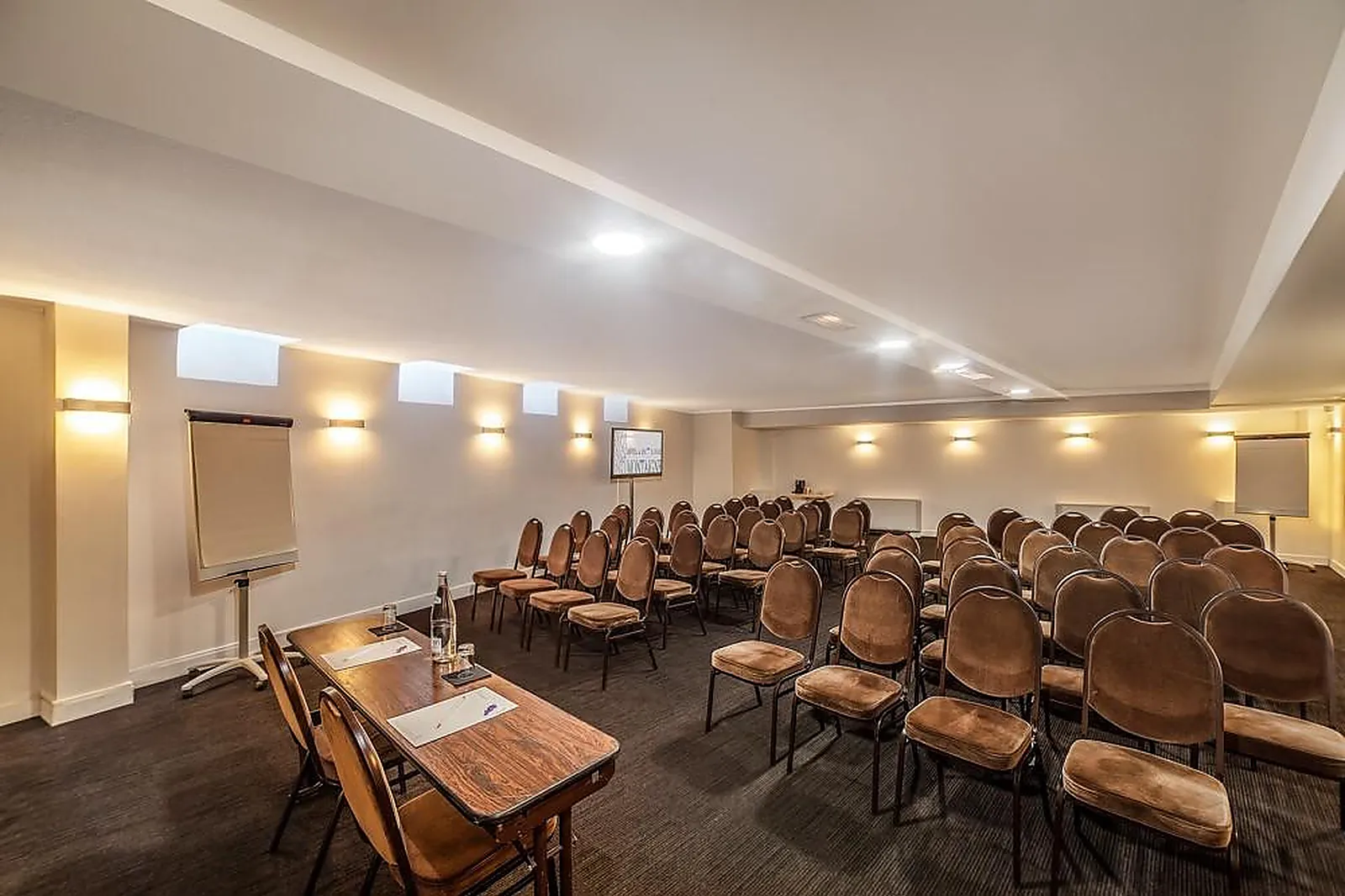 Lieux événementiels, HÔTEL MONTAIGNE  SPA