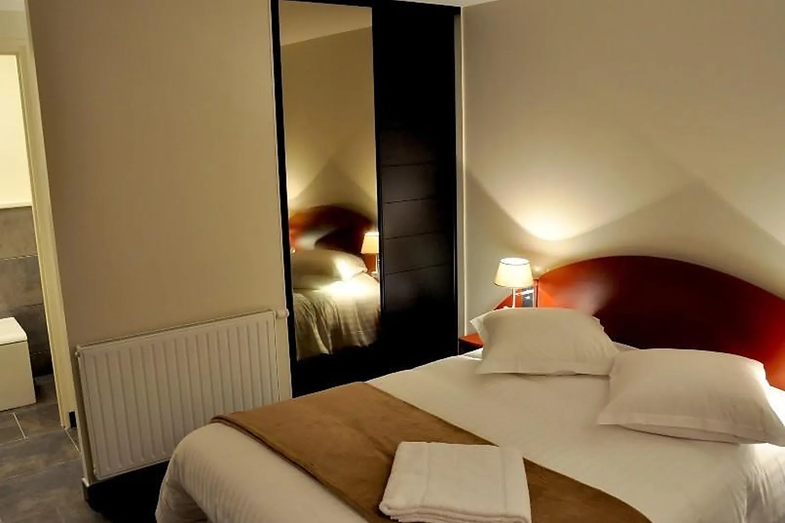 Lieux événementiels, HÔTEL NIMINOE