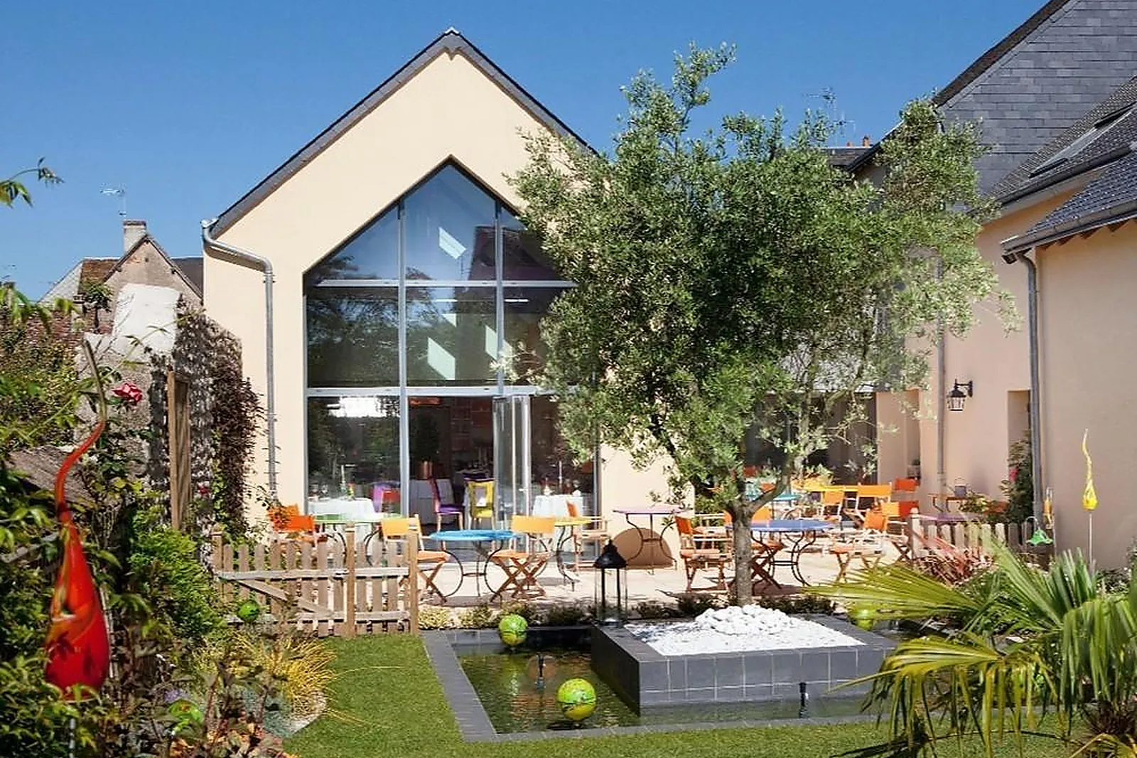 Lieux événementiels, HÔTEL Ô EN COULEUR