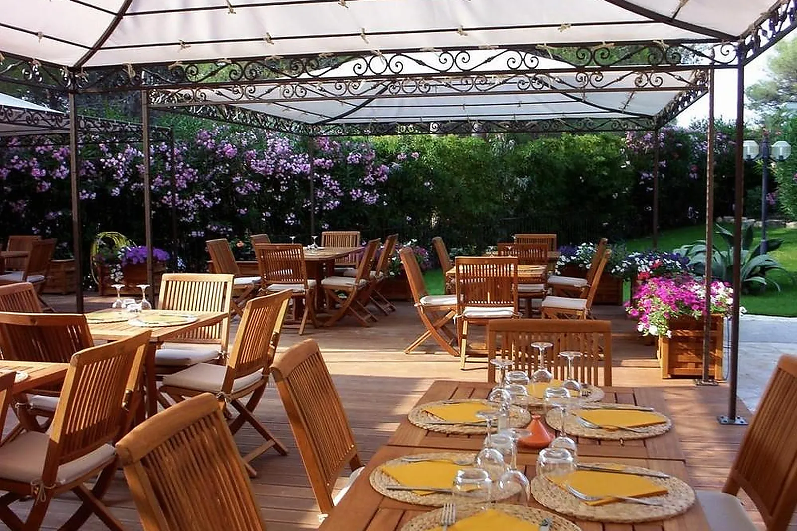 Lieux événementiels, HÔTEL OMEGA