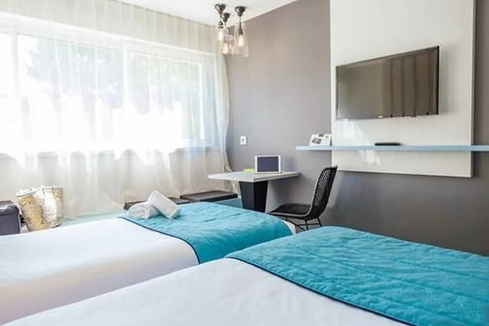 Lieux événementiels, HÔTEL OPERALIA LES PINS