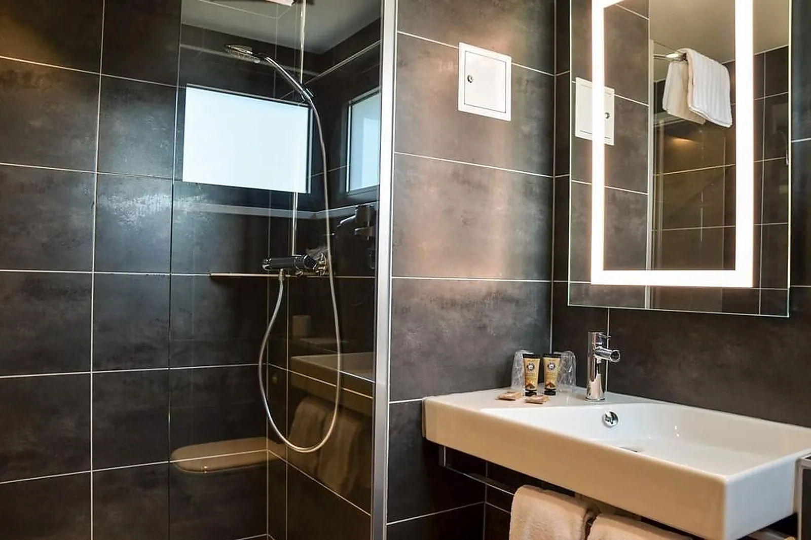 Lieux événementiels, HÔTEL ORIGAMI