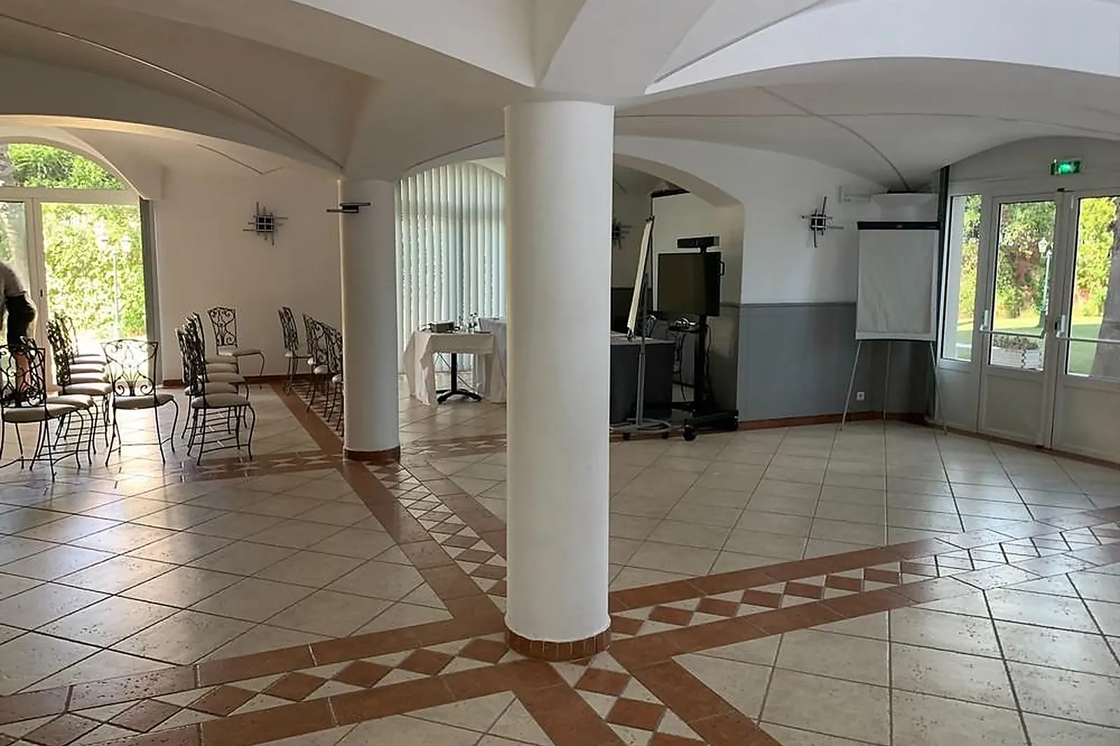 Lieux événementiels, HOTEL OSTELLA