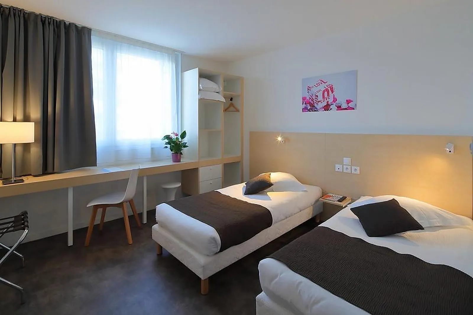 Lieux événementiels, HÔTEL PARIS SAINT-OUEN