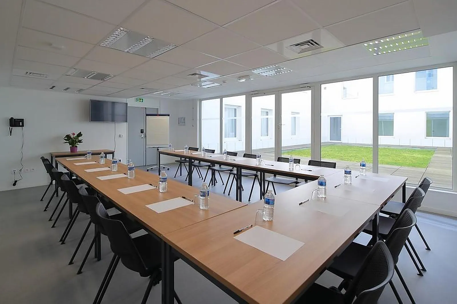 Lieux événementiels, HÔTEL PARIS SAINT-OUEN