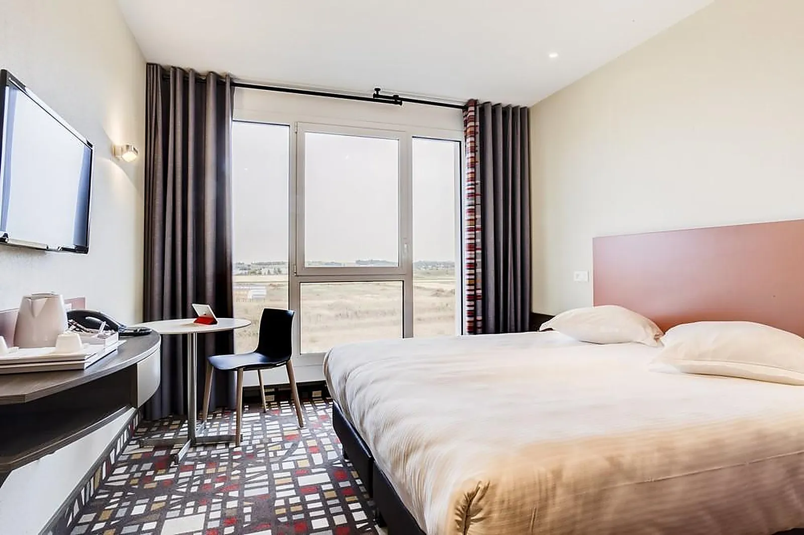 Lieux événementiels, HÔTEL PARKEST