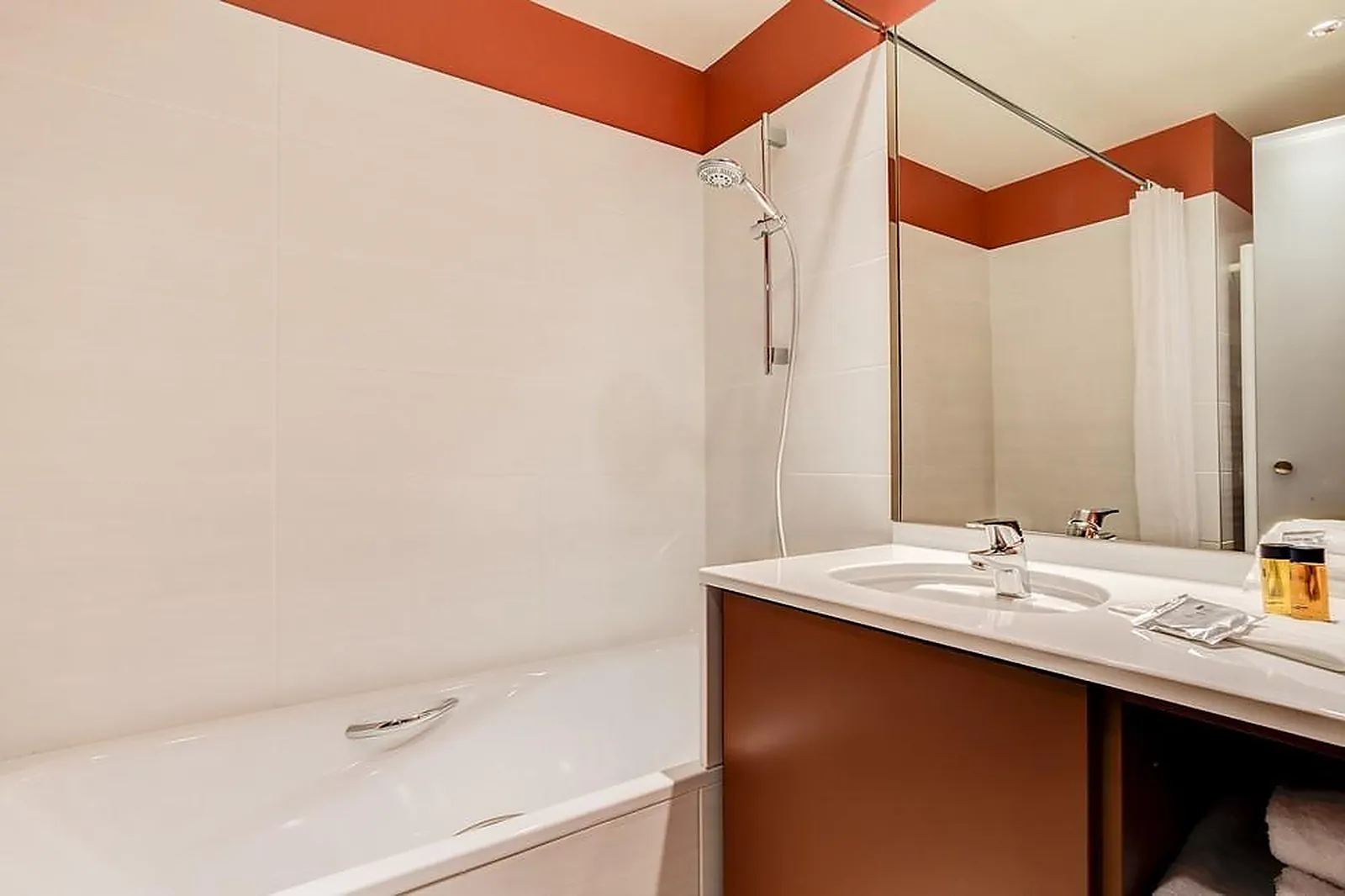 Lieux événementiels, HÔTEL PARKEST