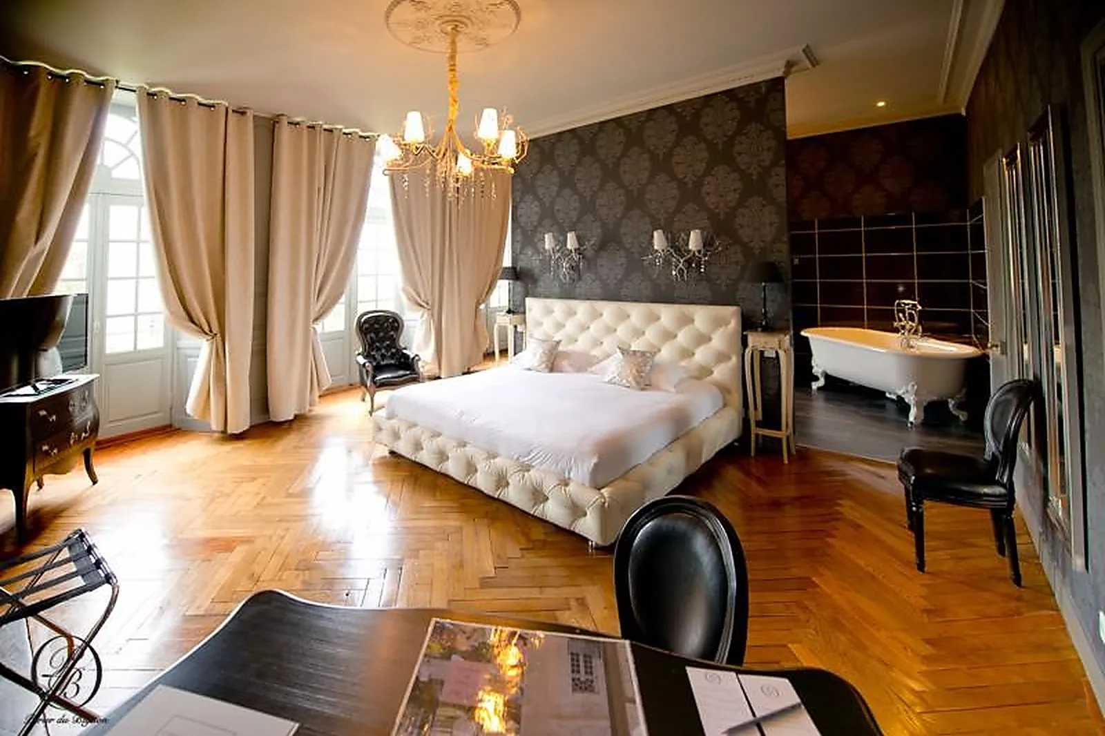 Lieux événementiels, HÔTEL PERIER DU BIGNON