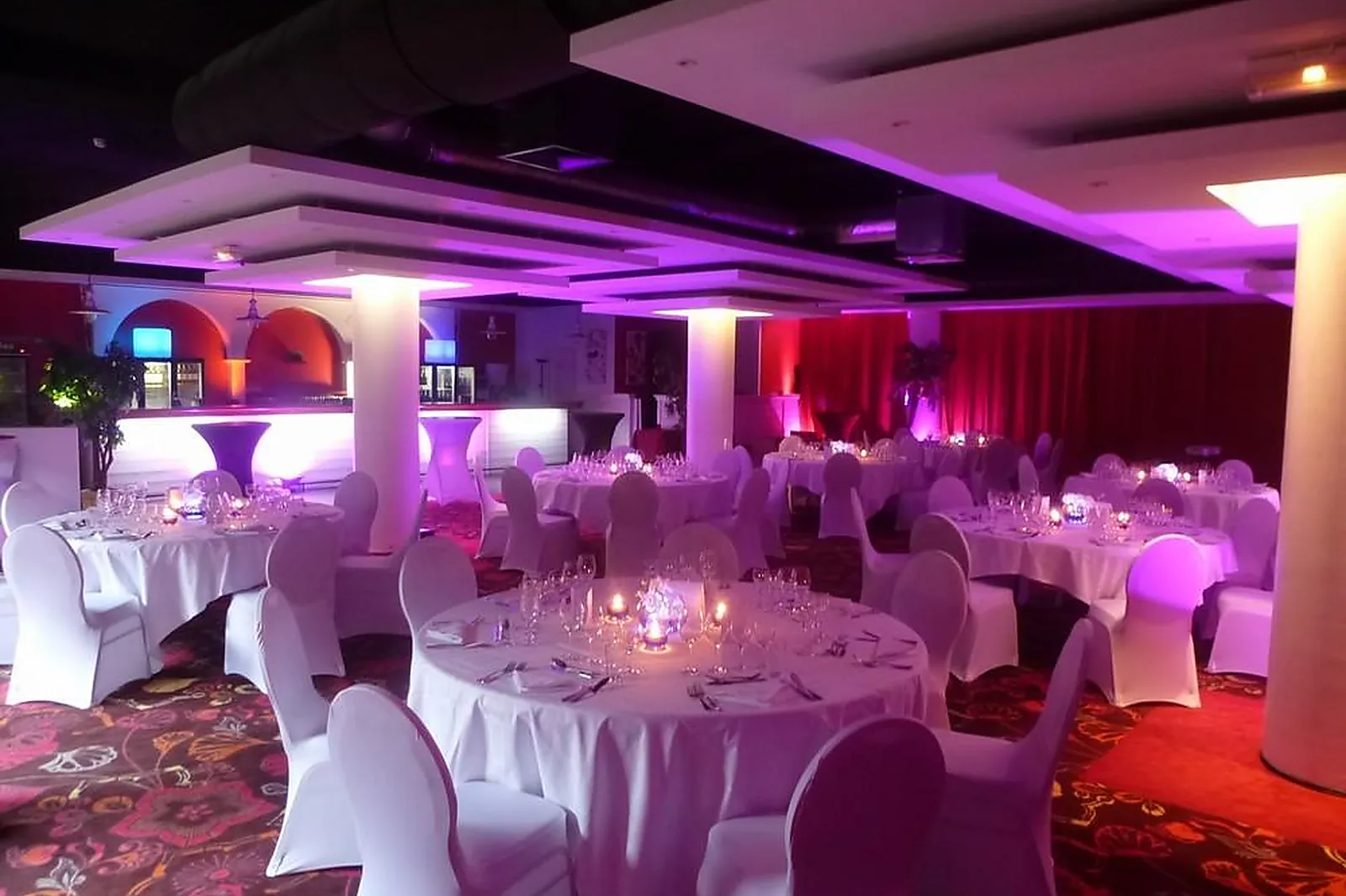 Lieux événementiels, HÔTEL PLAZA - SITE DU FUTUROSCOPE