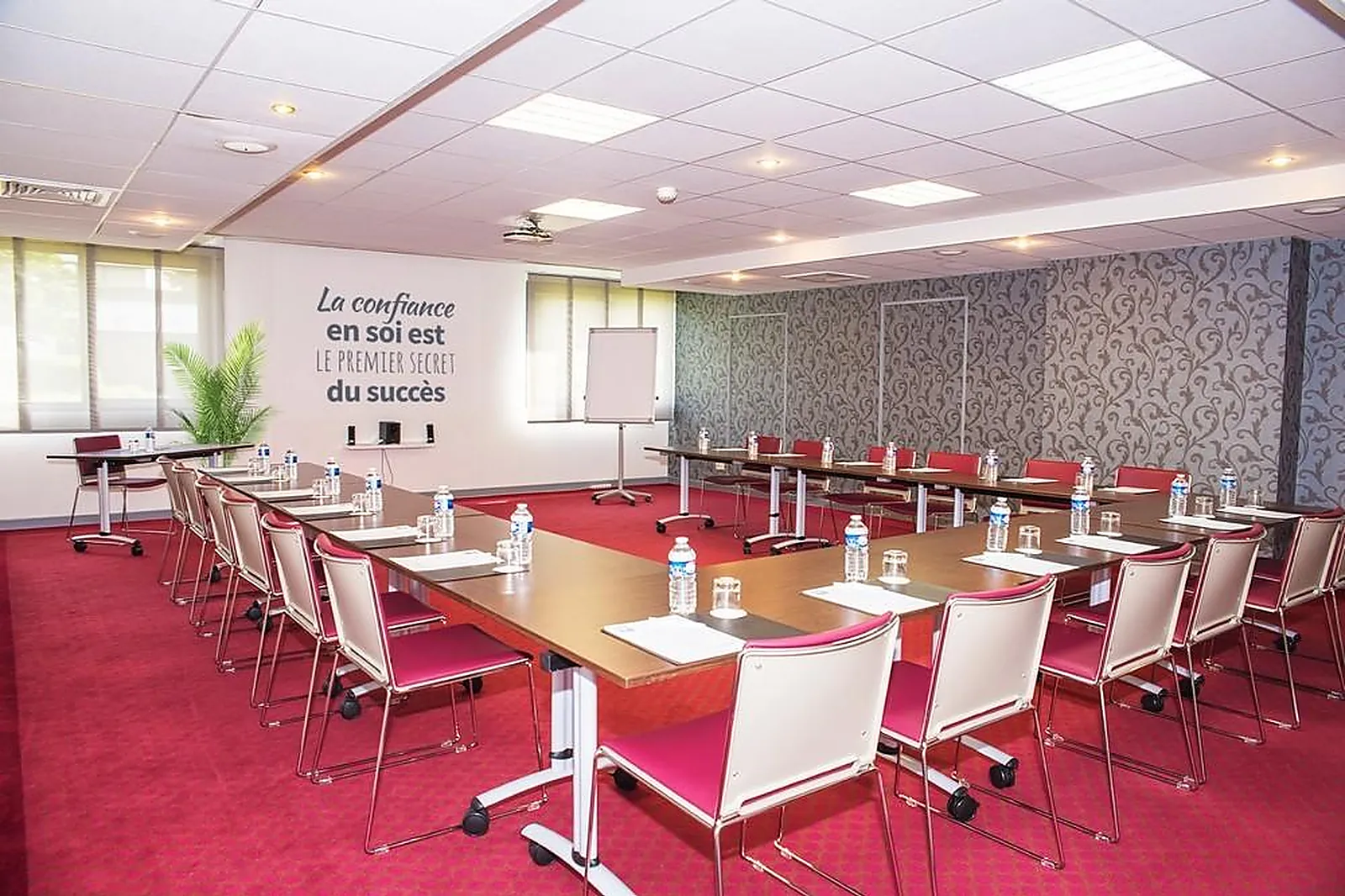 Lieux événementiels, HÔTEL PLAZA - SITE DU FUTUROSCOPE