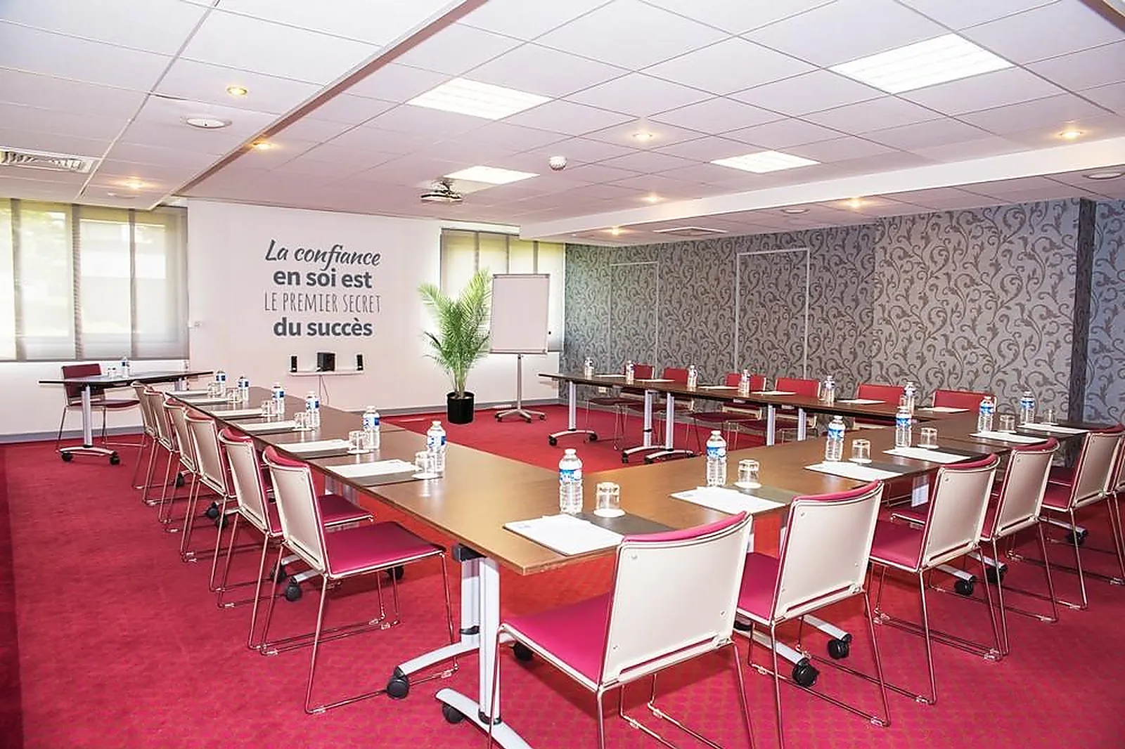 Lieux événementiels, HÔTEL PLAZA - SITE DU FUTUROSCOPE