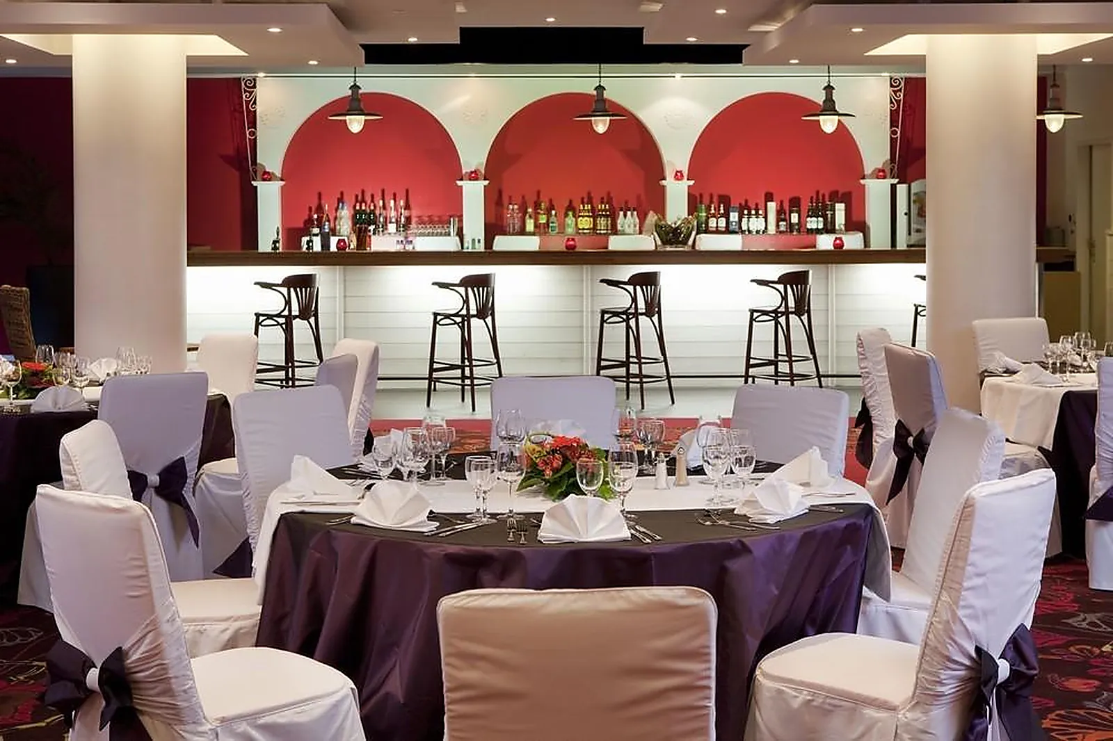 Lieux événementiels, HÔTEL PLAZA - SITE DU FUTUROSCOPE