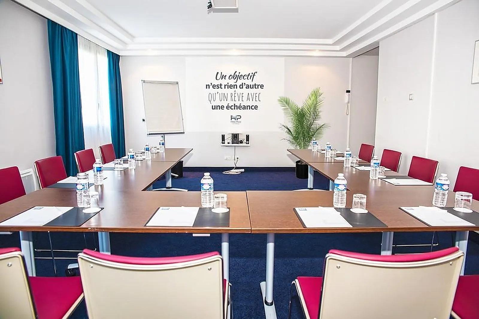 Lieux événementiels, HÔTEL PLAZA - SITE DU FUTUROSCOPE