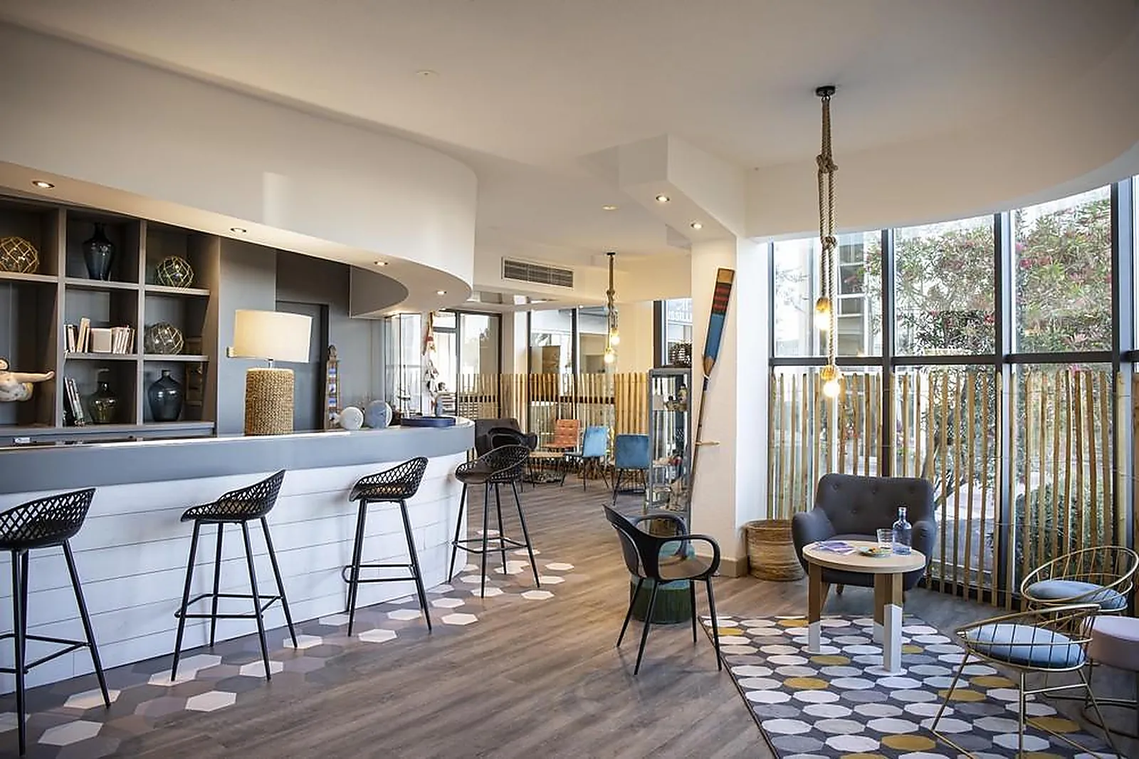 Lieux événementiels, HOTEL PORT MARINE