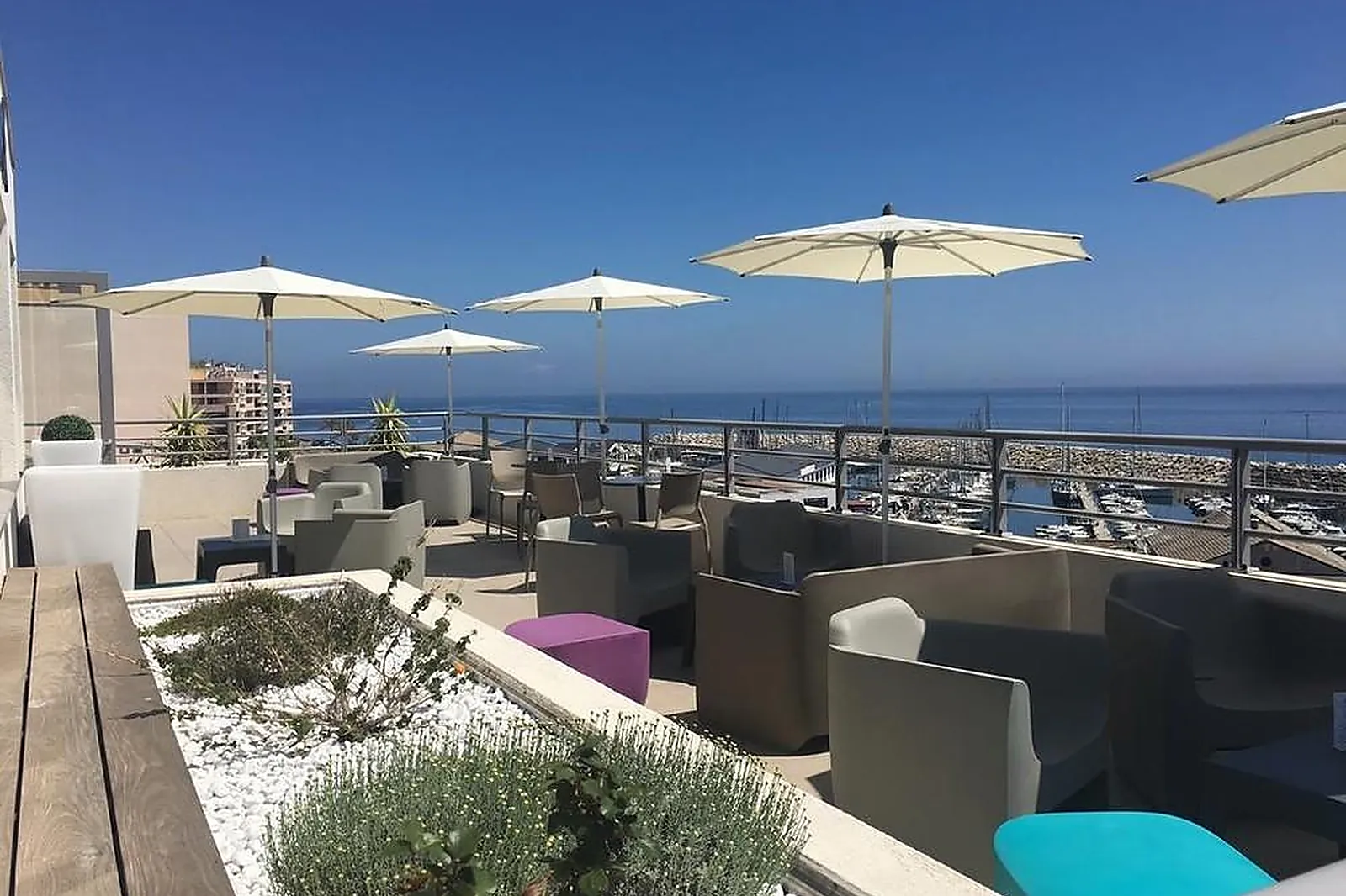 Lieux événementiels, HÔTEL PORT TOGA