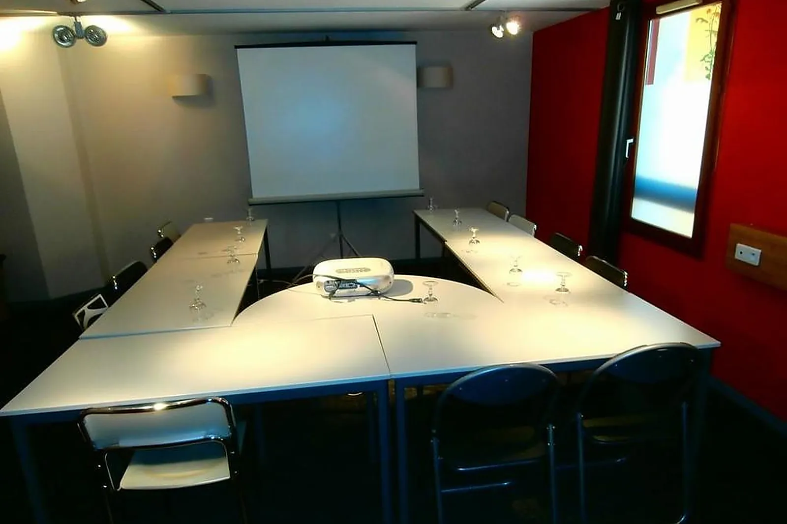 Lieux événementiels, HÔTEL PRIME