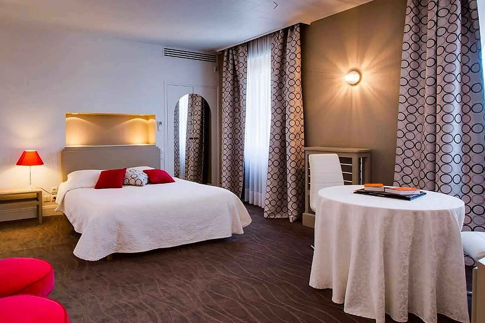 Lieux événementiels, HÔTEL RADIO