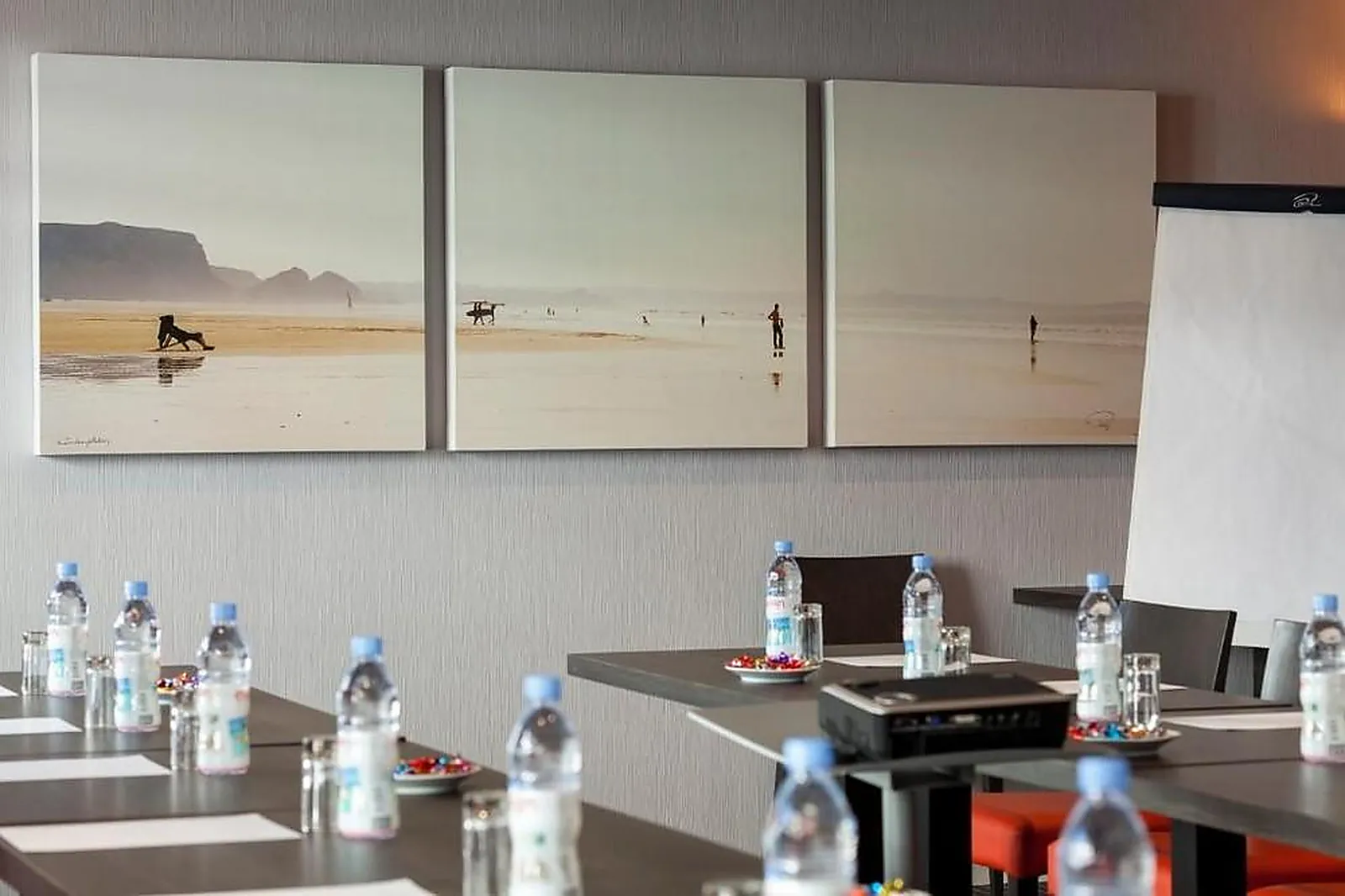 Lieux événementiels, HÔTEL RED FOX