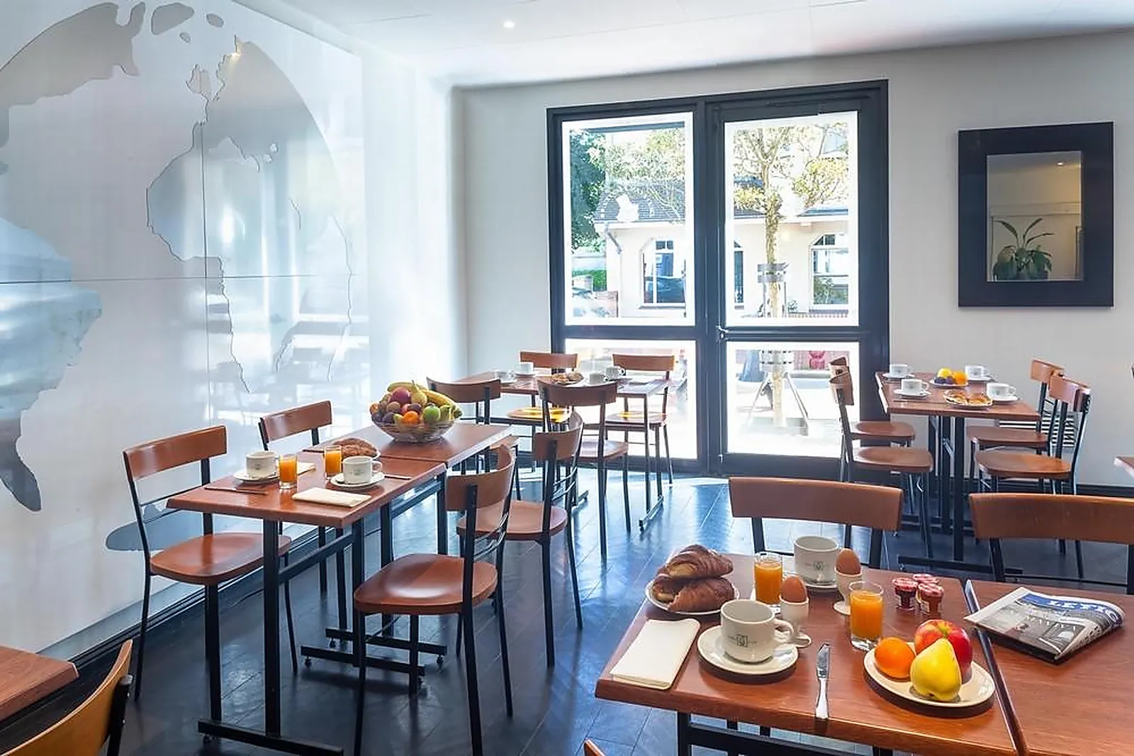 Lieux événementiels, HÔTEL RED FOX